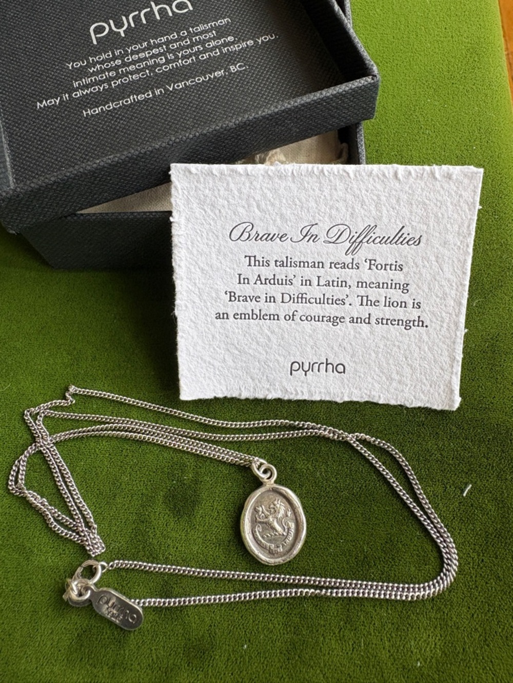 🕊️ PYRRHA 'Brave In Difficulties' Lion Talisman Necklace, 26” chain Unisex NWT